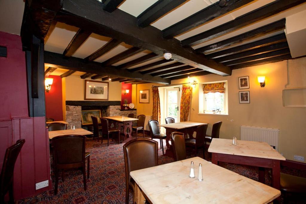The Old Black Lion Hay-On-Wye Exterior photo
