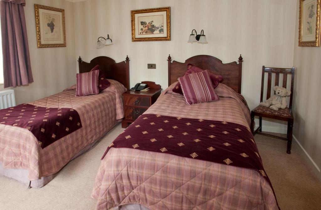 The Old Black Lion Hay-On-Wye Room photo