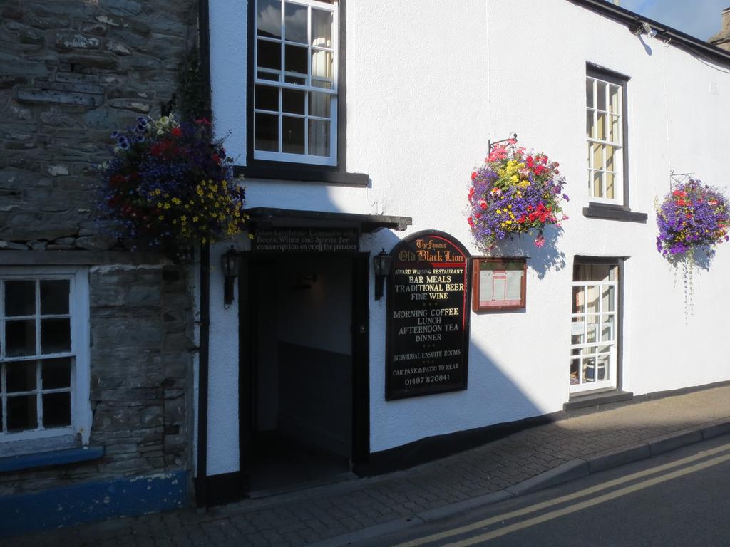 The Old Black Lion Hay-On-Wye Exterior photo